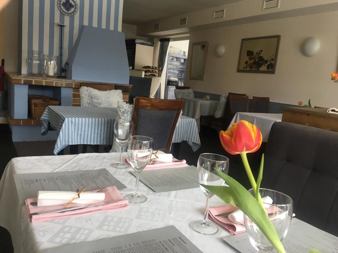 Pension A Restaurace Filip II Маріанські Лазні Екстер'єр фото
